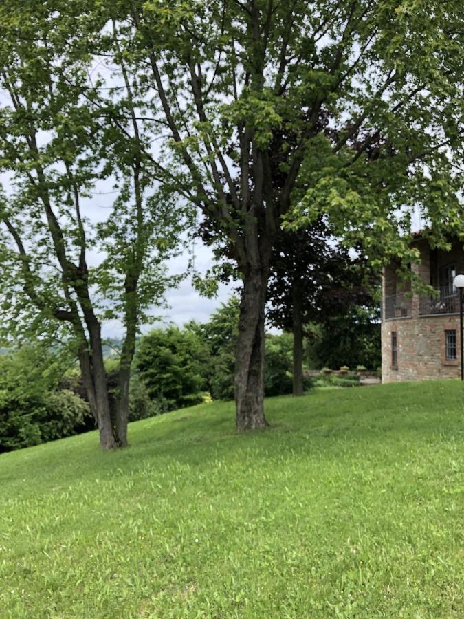 Villa Moglietta Host In Langhe Albaretto della Torre Extérieur photo